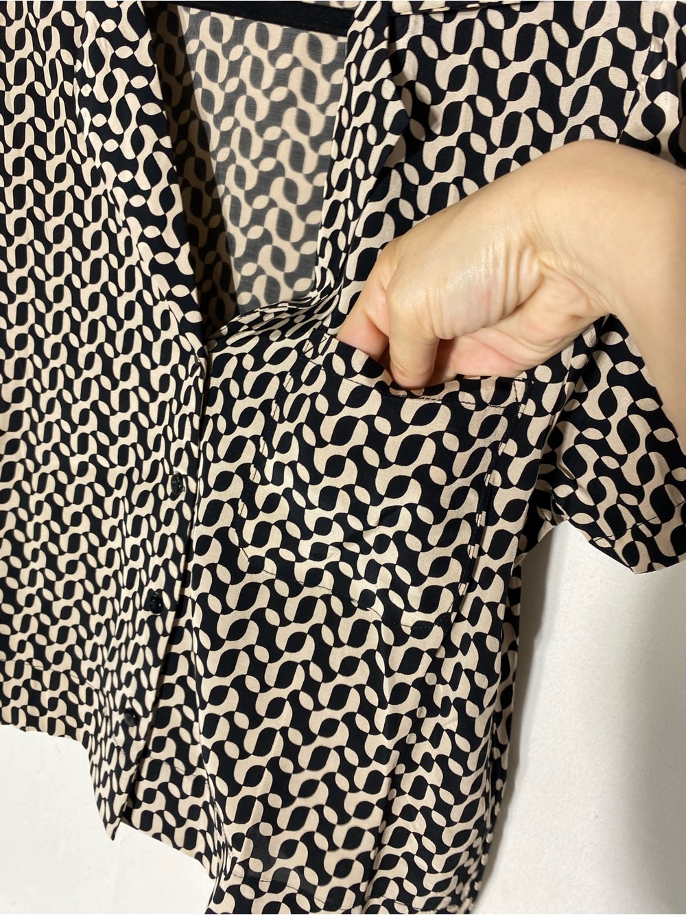 Faithfull the Brand Black & Beige Geometric Short Sleeve Button Down - Picture 8 of 15